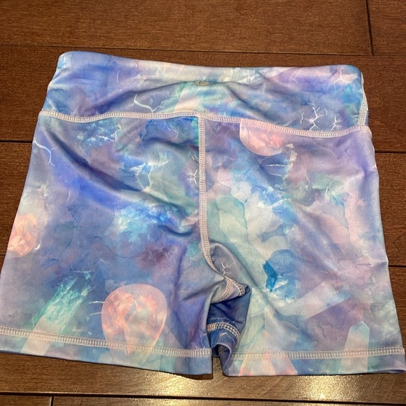 Dance shirt and Spandex Shorts - Picture 9 of 10